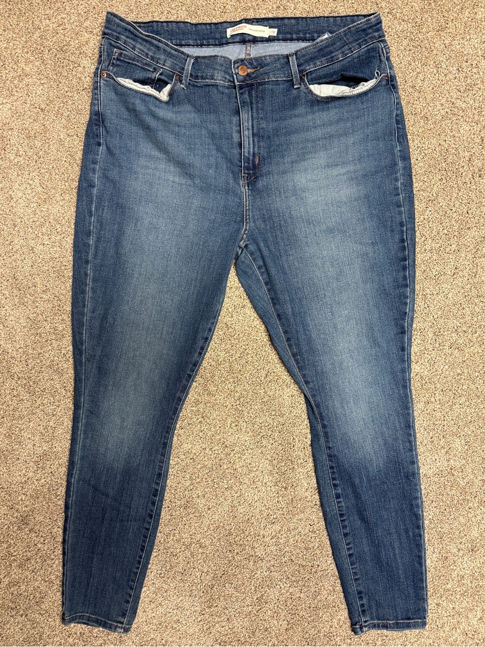 Levi Strauss Signature High Rise Skinny Jeans Women’s Size 18 (W34 L30)